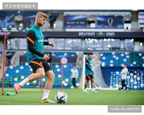 纳格尔斯曼或用戈雷茨卡的前场对抗能力,作为缺少中锋后B计划来冲击对手禁区 纳格尔斯曼或用戈雷茨卡的前场对抗能力,作为缺少中锋后B计划来冲击对手禁区